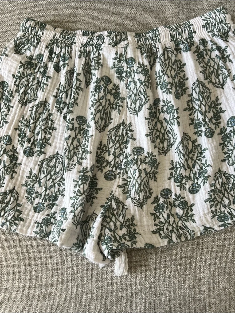 Rachel Zoe Women’s Small‎ Cotton Gauze Shorts White Green Floral Boho Tassel
